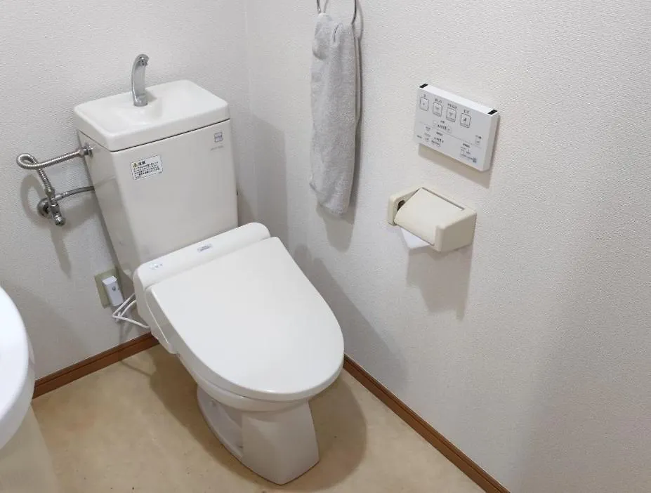 Compact 2Dk In West Shinjuku Apartment Tokyo 0*,  Japan